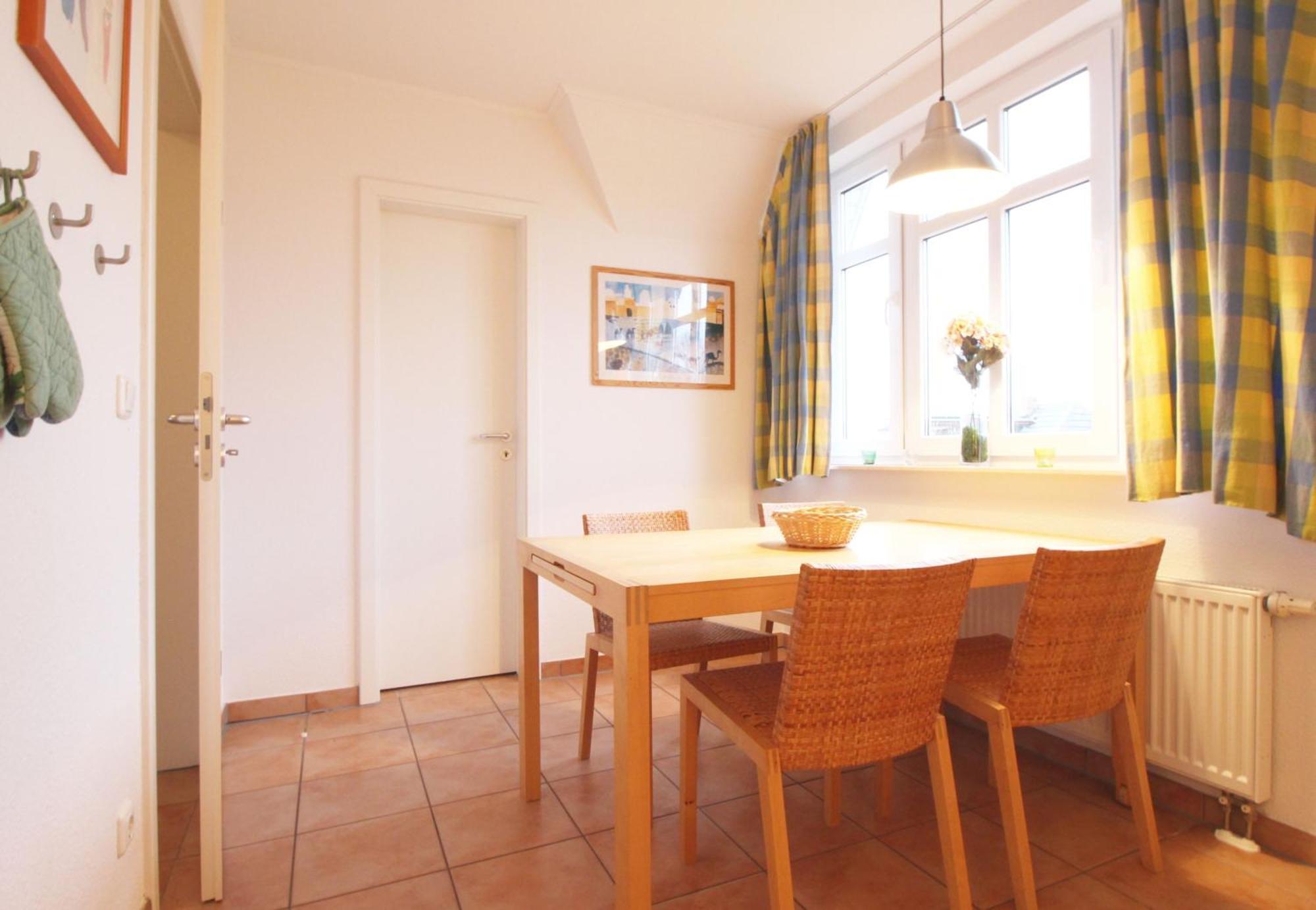 Hafenhaeuser Breege - Ferienwohnung 9 Strandlaeufer Exterior photo